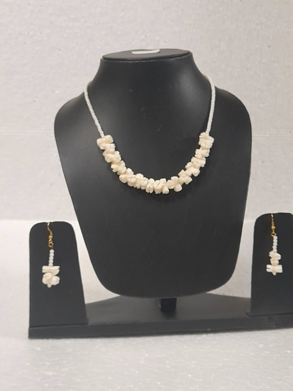 Handicrafted Necklace With Earring 