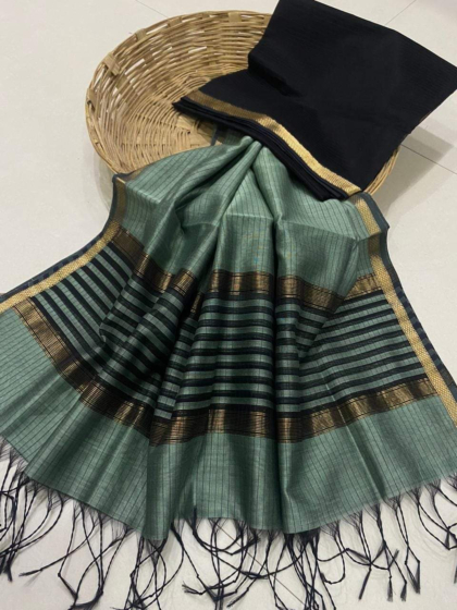 Cotton Saree with blouse piece -Burgundy