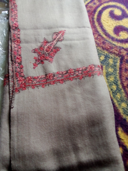 pure woolen kashmiri shawl fabric