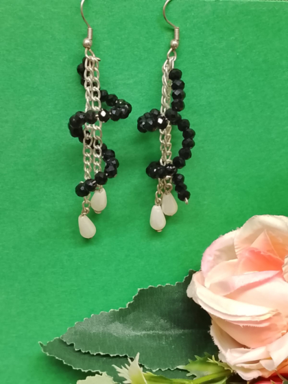 Black & White Teardrop Earrings
