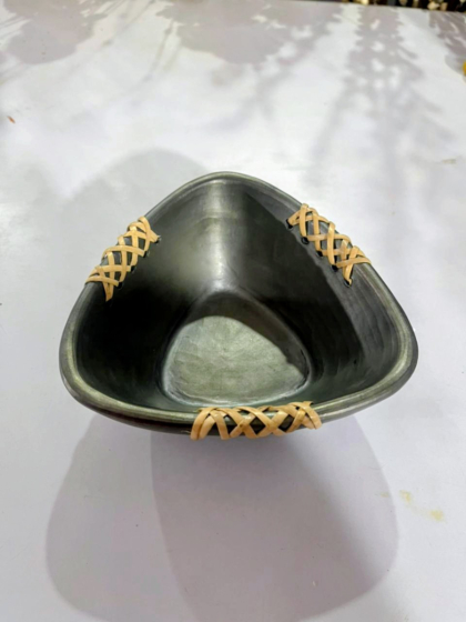 Longpi Stone Pottery Triangular Nut Bowl