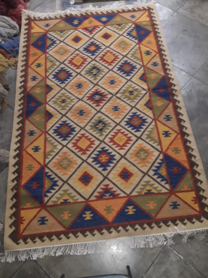 Handwoven Indica Woollen Durrie | 8x5 Feet