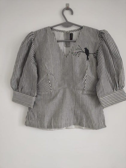 Black and white strip short top with puff sleeves  