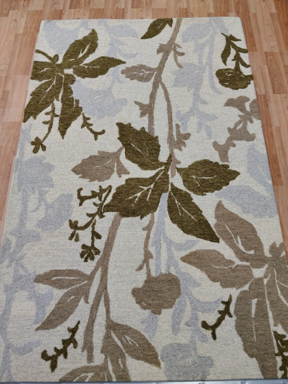 Hand-Tufted Wool Rug | Modern Botanical Leaf Design