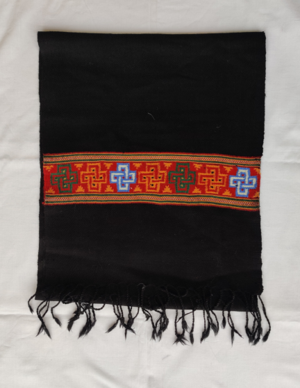 Black Multicolor Handwoven Merino Wool Traditional Kinnauri Stole