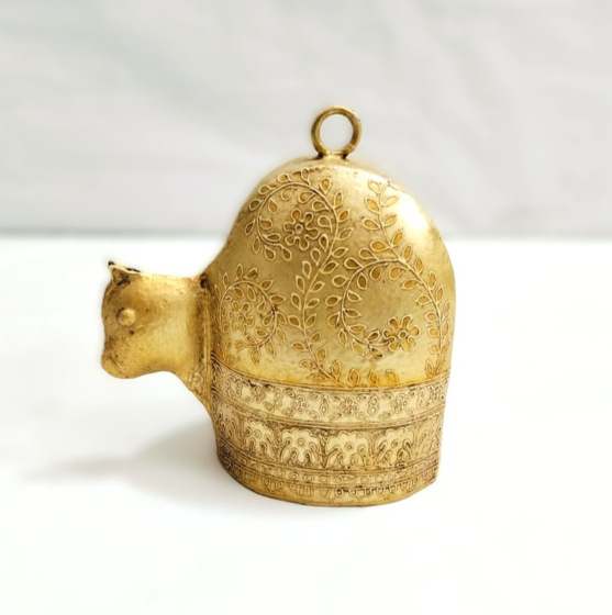 GOLDEN ORNATE HANGING BELL