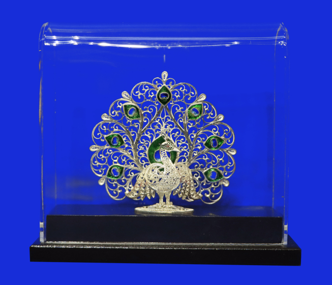 Silver Filigree Dacncing Peacock 92.5