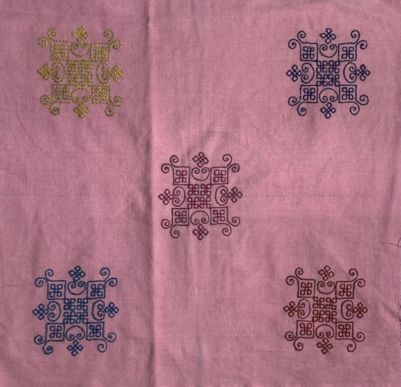 ELEGANT EMBROIDERED CUSHION COVER