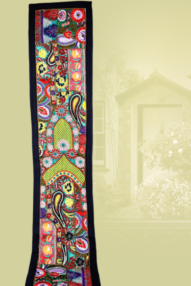 HAND EMBROIDERY TABLE RUNNER 