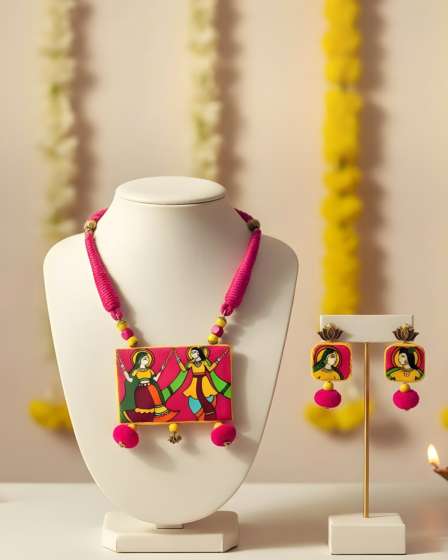 Dandiya hand painted fabric necklace set