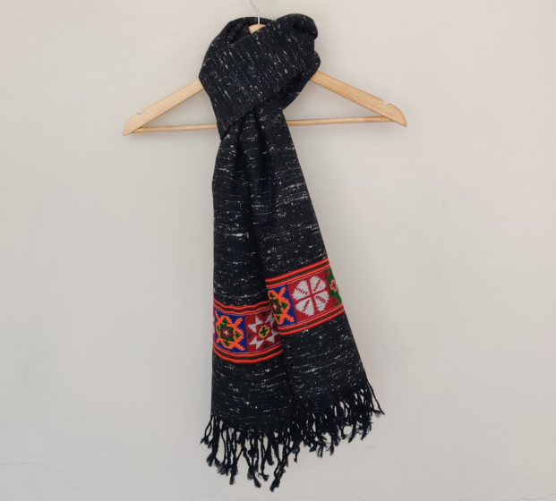 Black Multicolor Handwoven Merino Wool Traditional Kinnauri Stole
