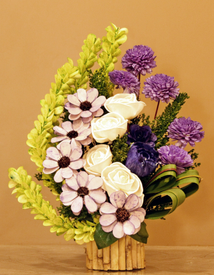 DRIED FLOWERS AND LEAVES BOUQUET