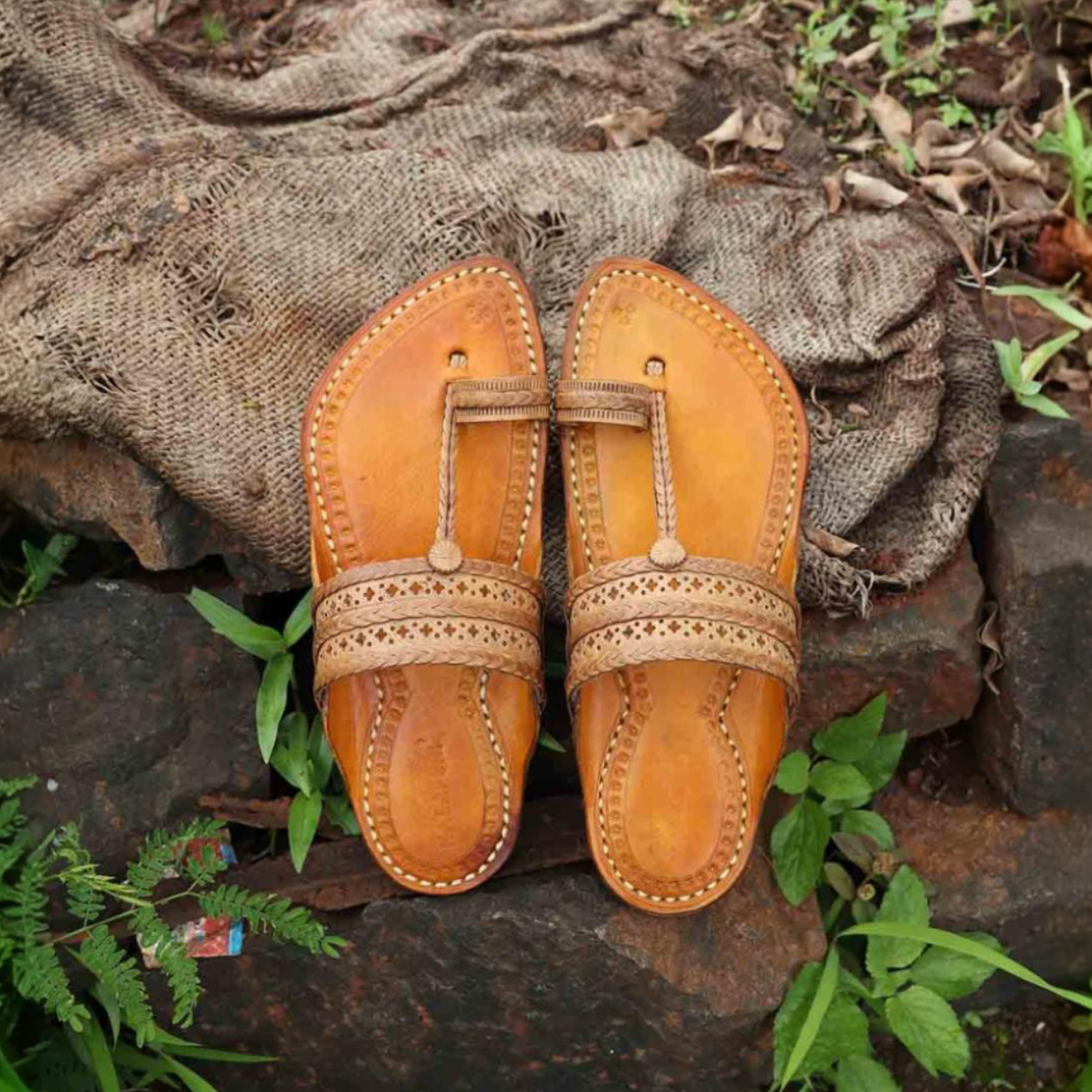 Woven Leather Slippers Kolhapuri Shoes For Men Buy Authentic