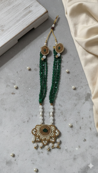 Regal Pearl & Green Bead Rani Haar