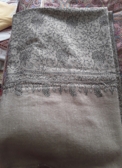  Handmade Pashmeena Jali Stole