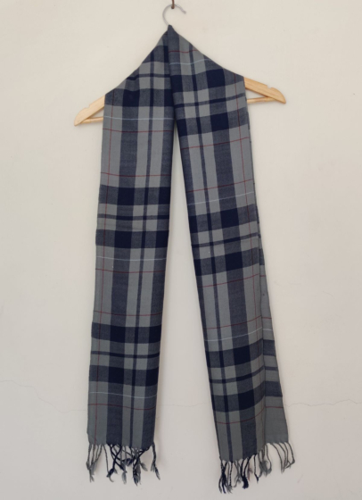 Grey and blue colored men muffler