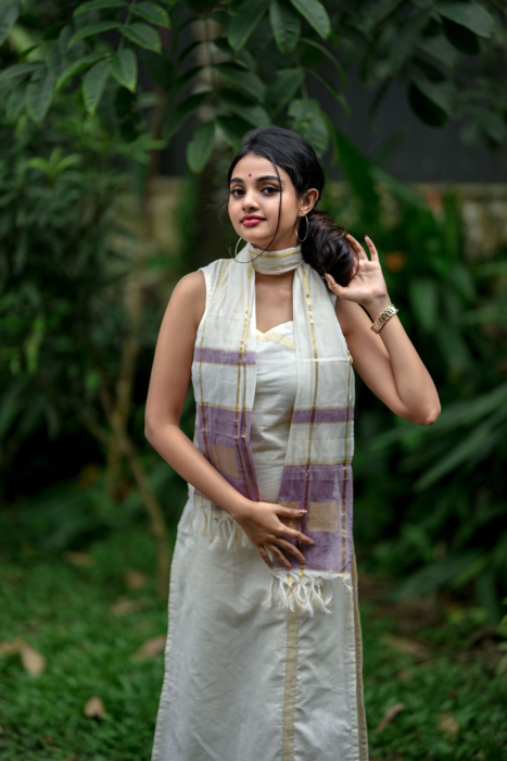 Buy Handloom Off White and Purple Stole Online
